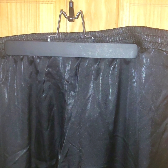 Sateen Set - Picture 8 of 9